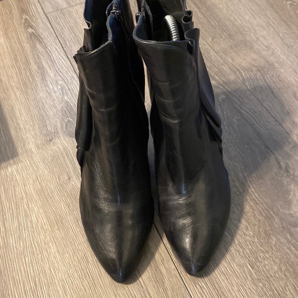 Marc Jacobs 38.5